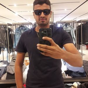 Meet your Posher, Shreyash